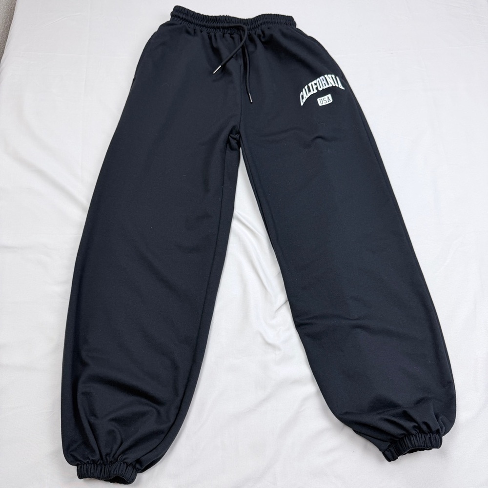 Girls California Baggy Fit Black Sweatpants